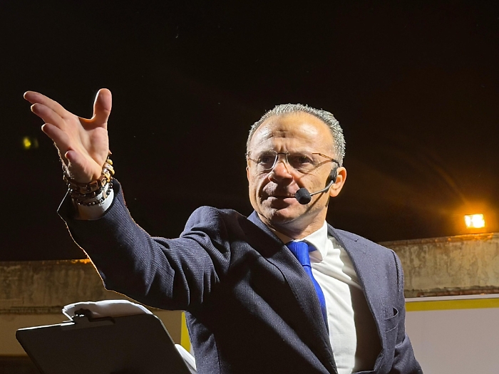 Regione, Cateno De Luca riaccende i motori e lancia il  &ldquo;Governo di Liberazione&rdquo;