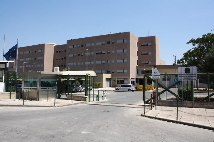 Protesta dei detenuti del blocco venti: celle sovraffollate e servizi carenti