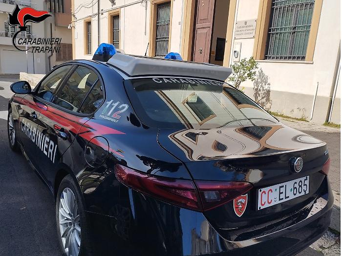 &ldquo;Tre involucri nel vano del motorino&rdquo;: ad Alcamo un fermo rivela 165 grammi di cocaina