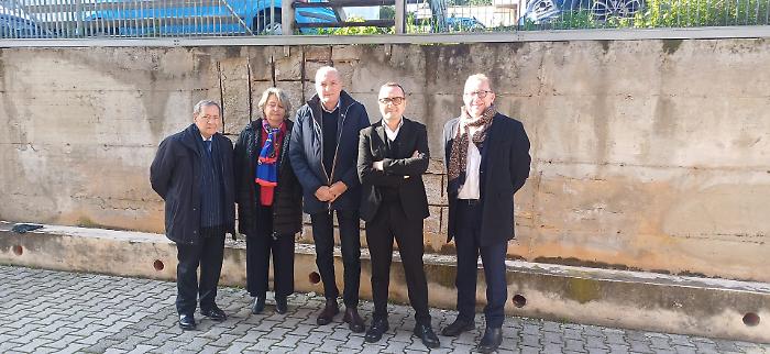 Pazienti oncologici al freddo per le medicine, la direzione dell'ospedale Cervello incontra l'associazione Amici