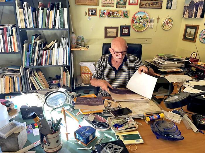 La collezione &laquo;sfrattata&raquo; di cimeli storici, ora &egrave; guerra con il Comune