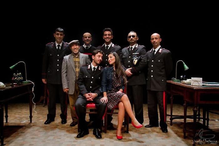 La compagnia al completo