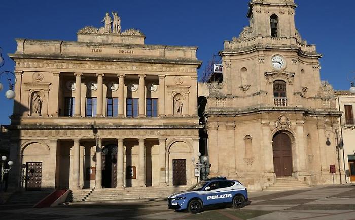 Vittoria, la casa era diventata un market dello spaccio: arrestato 42enne