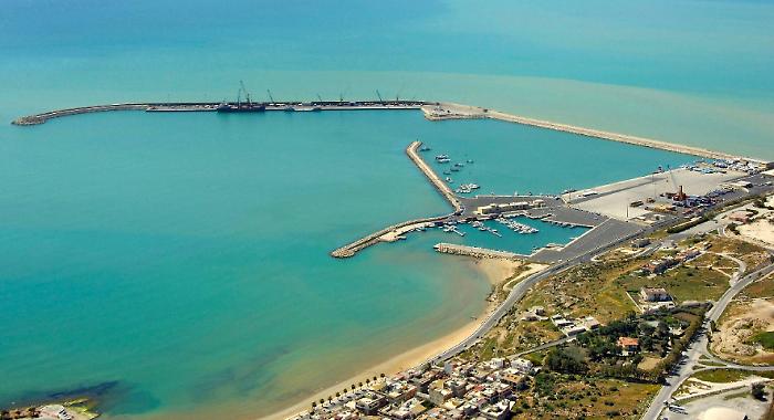 "Il porto di Pozzallo resti un punto di forza per il territorio"