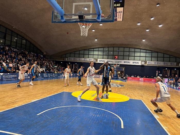 La SuperConveniente Ragusa doppia Molfetta nel terzo quarto e si impone alla distanza