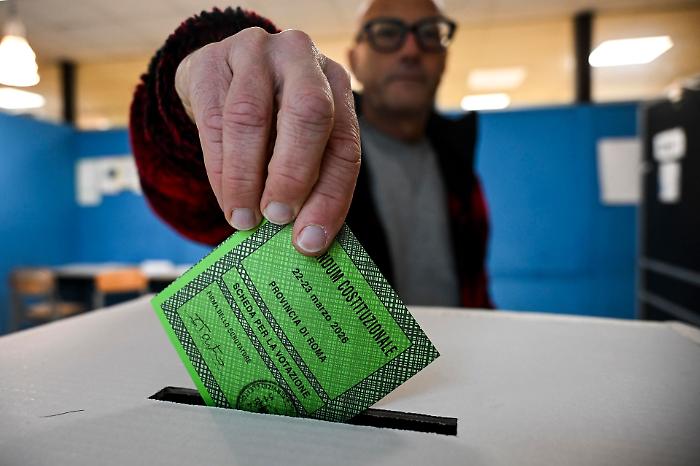 Referendum giustizia, affluenza record: alle 19 ha votato  oltre il 38% degli aventi diritto