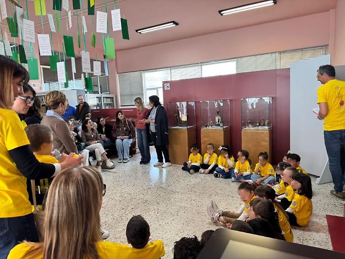 Comiso, tutto quello che pu&ograve; diventare un filo rosso