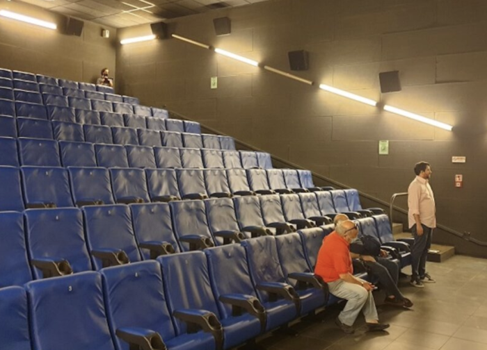 Ragusa, grave episodio di vandalismo al cinema Madison