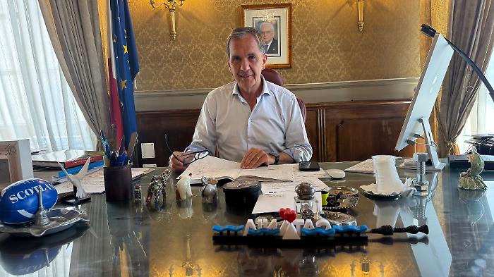 &laquo;Cantieri, investimenti e risanamento: la nostra sfida &egrave; rendere Catania una citt&agrave; normale&raquo;