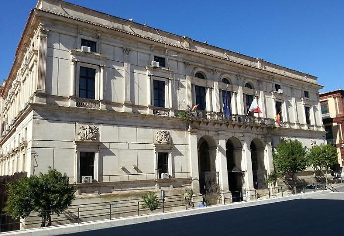 Carte d'identit&agrave; elettroniche, il Comune di Ragusa revoca le aperture straordinarie dell'ufficio Anagrafe