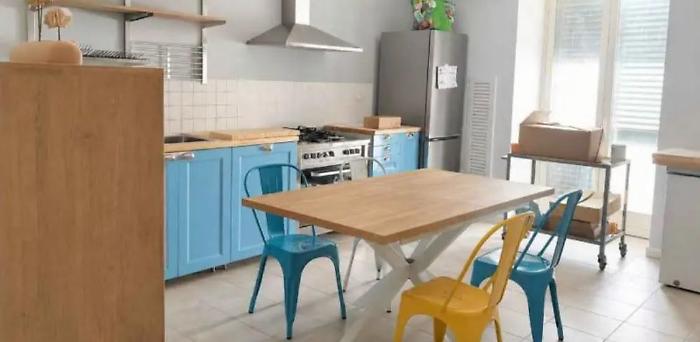 Scicli attiva la rete di solidariet&agrave;: ripristinata la casa gialla sul molo