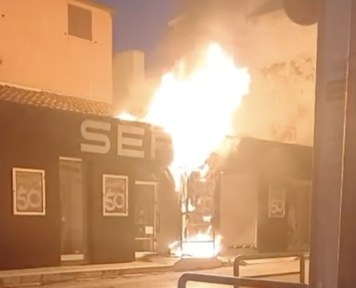 Incendio al negozio di Vittoria, la pista dolosa &egrave; la pi&ugrave; accreditata