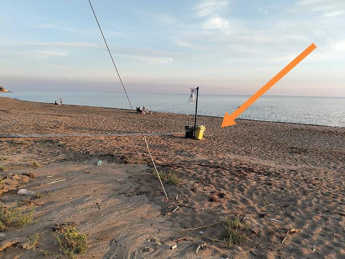 Scoglitti e la spiaggia senza le passerelle complete per i disabili