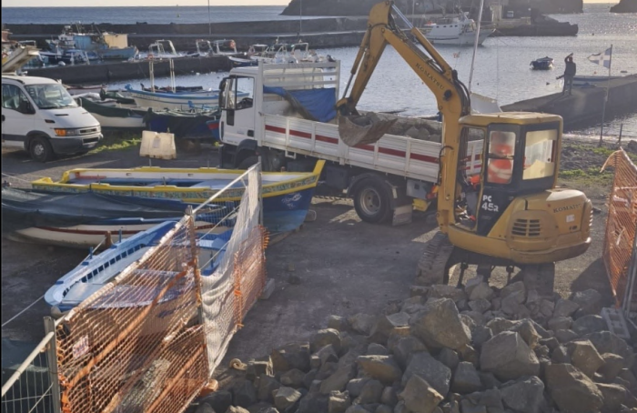 Aci Castello: scarichi in mare, svolta per il collettore 