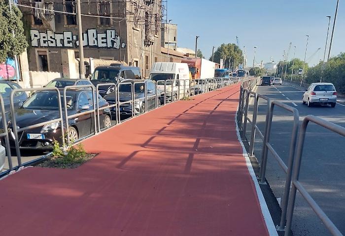 Pagare multe, chiedere il passo carrabile oppure avere il contrassegno disabili: a Catania scoppia la rivoluzione digitale