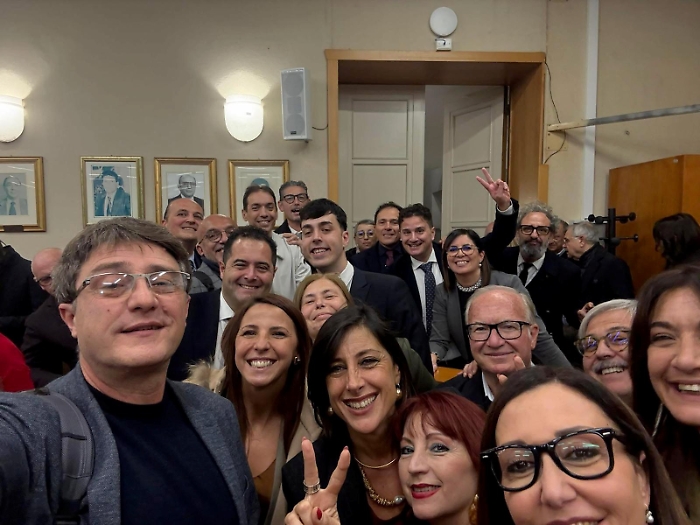 Gela, il Consiglio comunale spezza le catene del dissesto finanziario