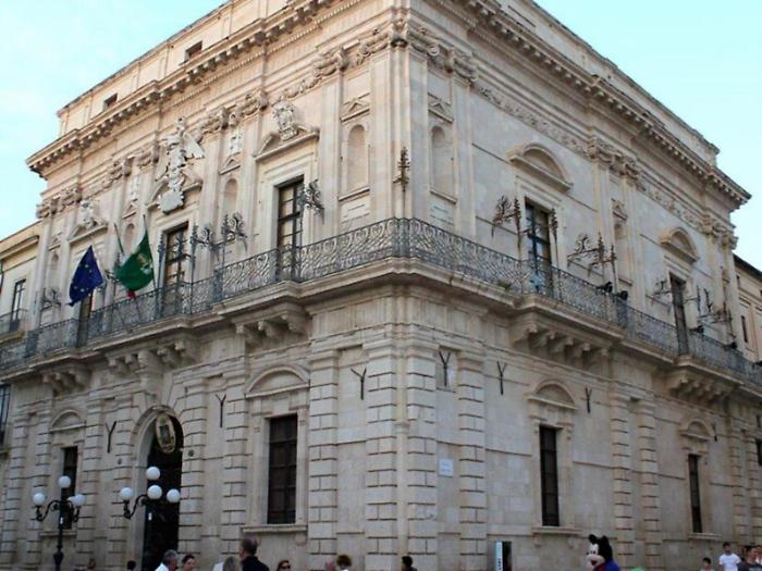 Supreme Court: the Municipality does not pay the debt of employees, the appeal ruling annulled