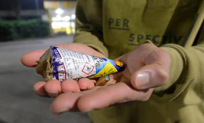 Modica, petardo gli esplode in mano: ferito un 60enne